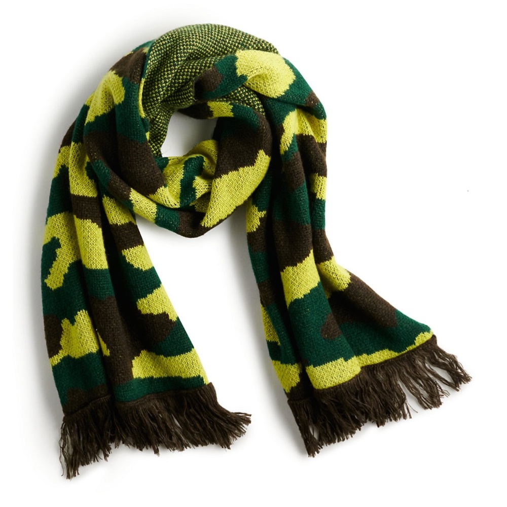NWT Yummy Sweater Co. Camo Fringed Scarf Green & Brown One Size